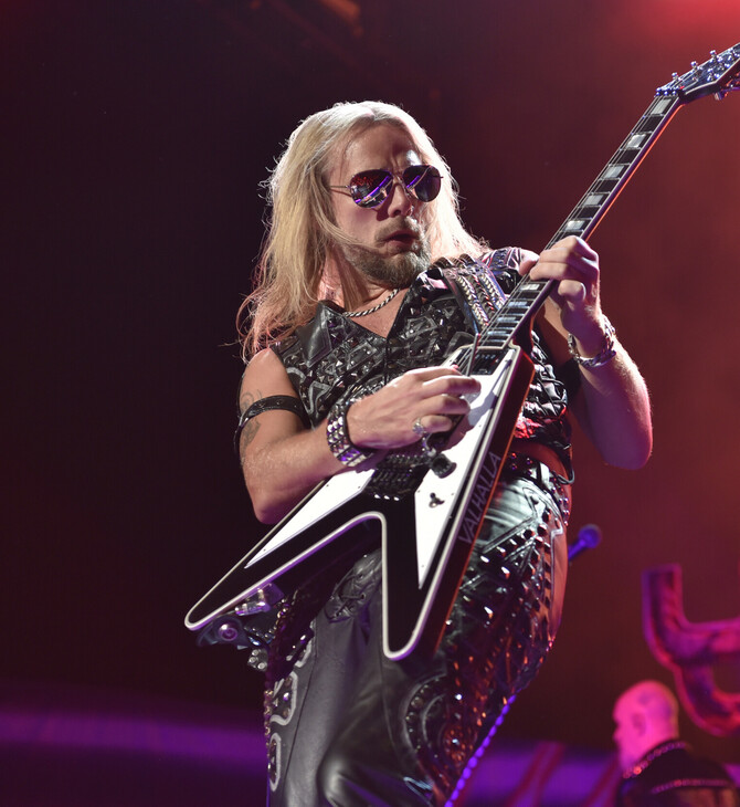 Ο κιθαρίστας των Judas Priest υπέστη ανεύρυσμα αορτής, επί σκηνής