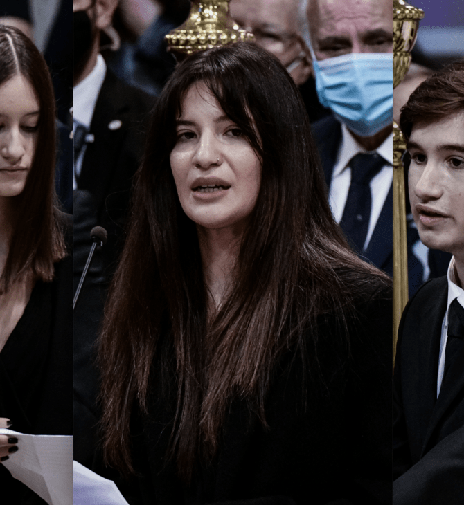 «Αντίο μαμά, σε αγαπάμε πολύ»: Τα παιδιά της Φώφης Γεννηματά αποχαιρέτησαν ένα-ένα τη μητέρα τους