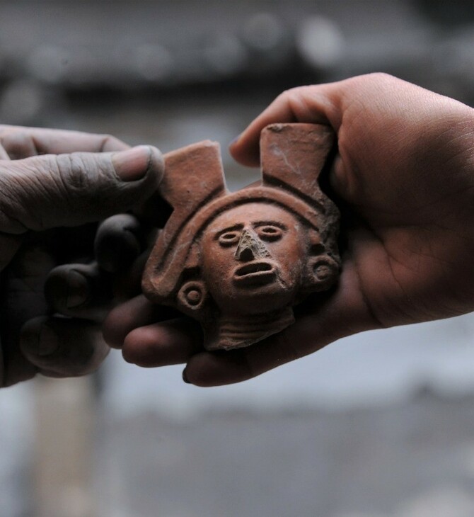 Archaeologists uncover post-conquest Aztec altar in Mexico City