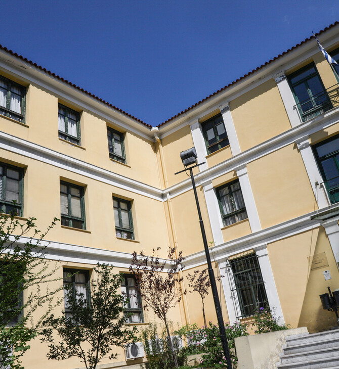 Εισαγγελέας για αρνητή - δικηγόρο: «Εξαιρετικά επικίνδυνη η συμπεριφορά του» 