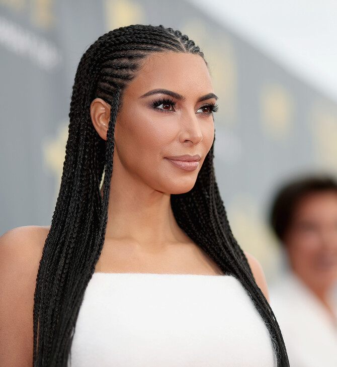 Kim Kardashian, Floyd Mayweather Sued by Investors in EthereumMax Tokens
