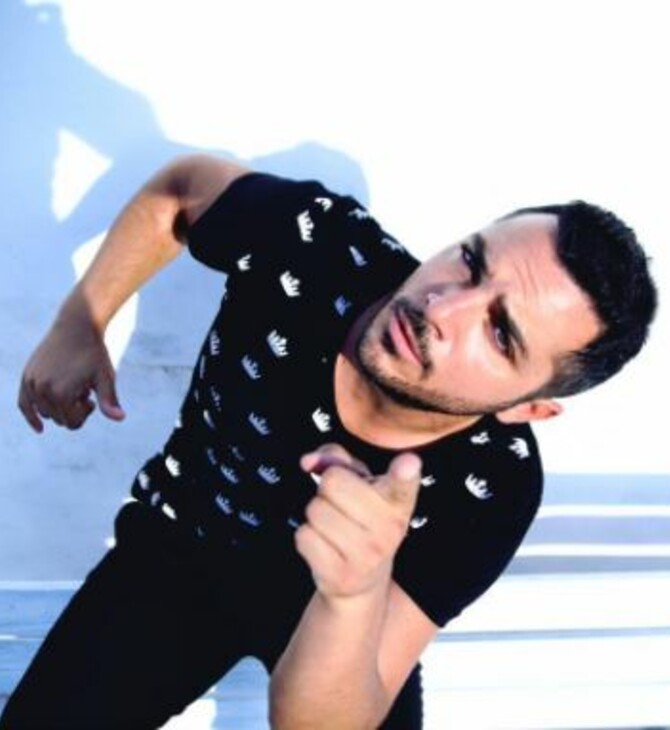 Συνελήφθη ο τραγουδιστής Κώστας Δόξας