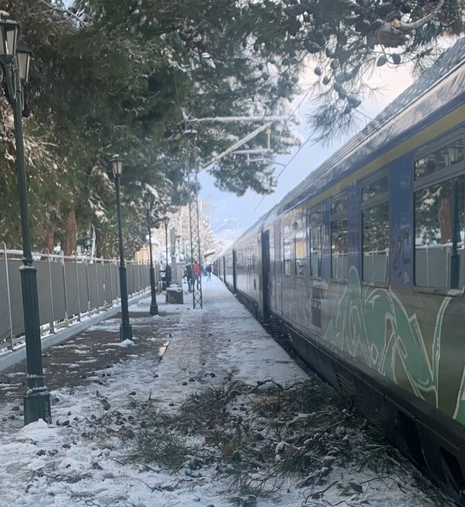 Τεράστια ταλαιπωρία για περίπου 300 επιβάτες τρένων- Από χθες εγκλωβισμένοι στην Οινόη