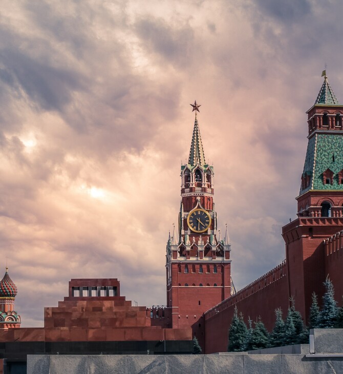Κρεμλίνο: Εχθρικές όλες οι χώρες που προχωρούν σε κυρώσεις εναντίον μας