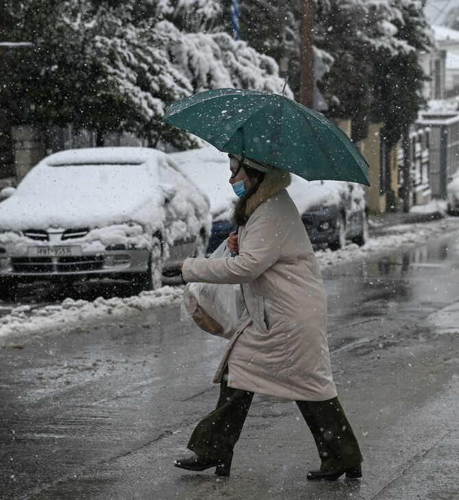 Κακοκαιρία Φίλιππος: Ραγδαία επιδείνωση, χιόνια και στην Αττική- «Αποφύγετε άσκοπες μετακινήσεις»