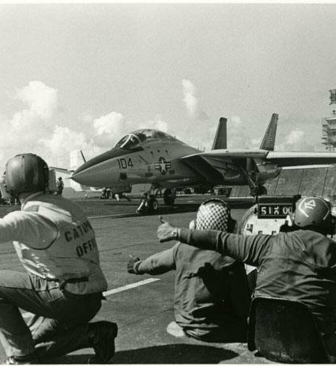 Kitty Hawk: Το αεροπλανοφόρο που κάποτε συγκρούστηκε με σοβιετικό υποβρύχιο πουλήθηκε, για scrap έναντι ενός σεντ 