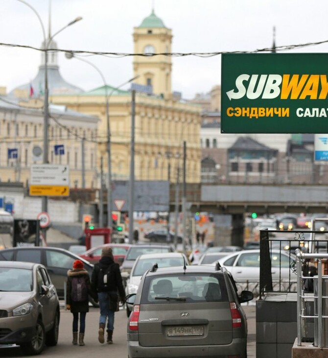 Η Subway παραμένει στη Ρωσία, ενώ στο twitter γίνεται trend το #BoycottSubway