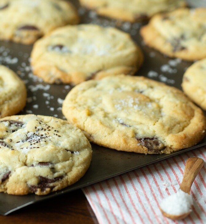 Όλοι οι λόγοι που το ταχίνι είναι το ιδανικό superfood και μια συνταγή για υγιεινά μπισκότα