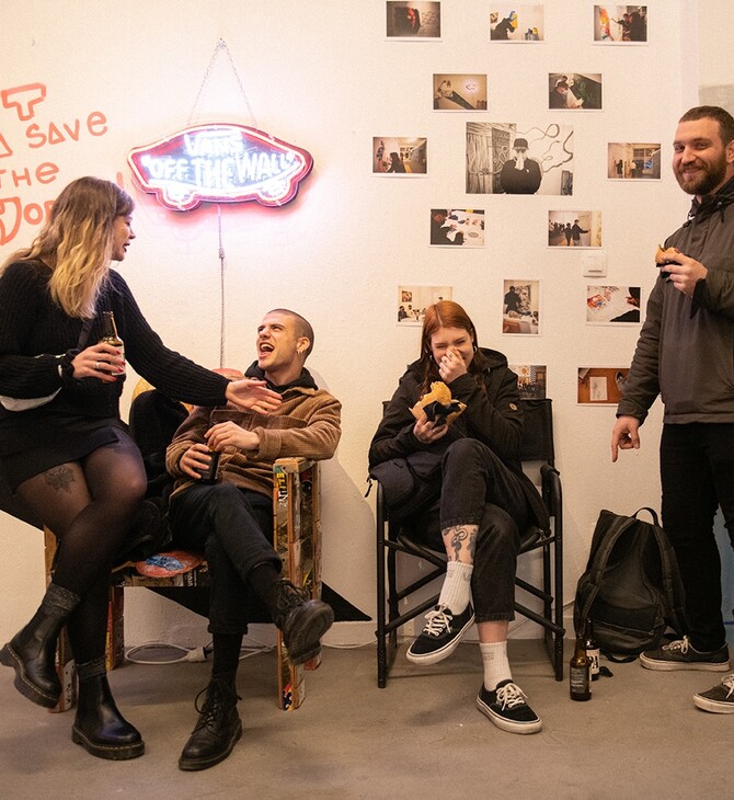 This is a Vans Art Project: Όταν οι πιο δημιουργικές κοινότητες της Αθήνας συναντήθηκαν στου Ψυρρή