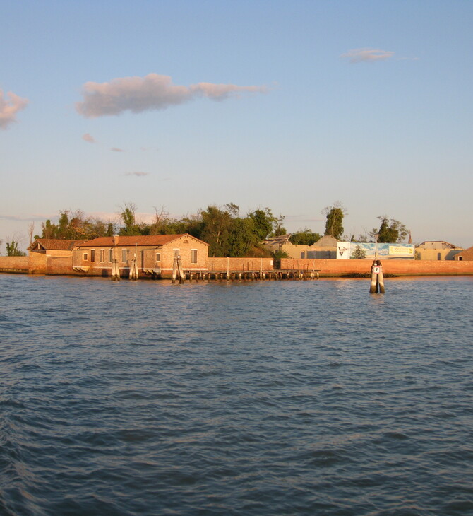 Η αναγέννηση ενός νησιού στη λιμνοθάλασσα της Βενετίας κάνει "πρεμιέρα" στη Μπιενάλε