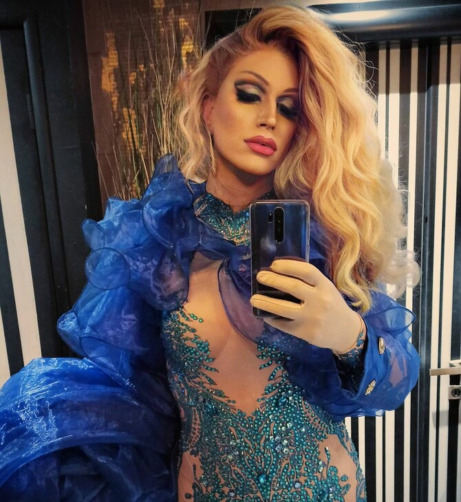 Το Hotel Ερμού απαγόρευσε την είσοδο στην drag queen ΔουKissa- Λόγω της εμφάνισής της