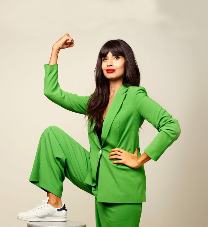 H Jameela Jamil κλείνει τον λογαριασμό της στο Twitter, επειδή το εξαγόρασε ο Musk