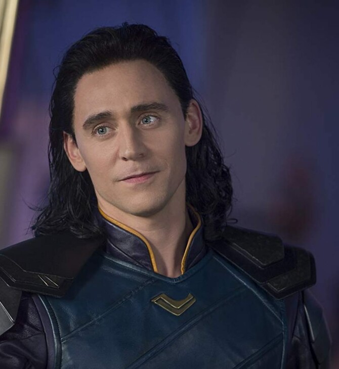 Tom Hiddleston: Ελπίζω το coming out του Loki ως bisexual να ήταν «ουσιαστικό για τους φανς»