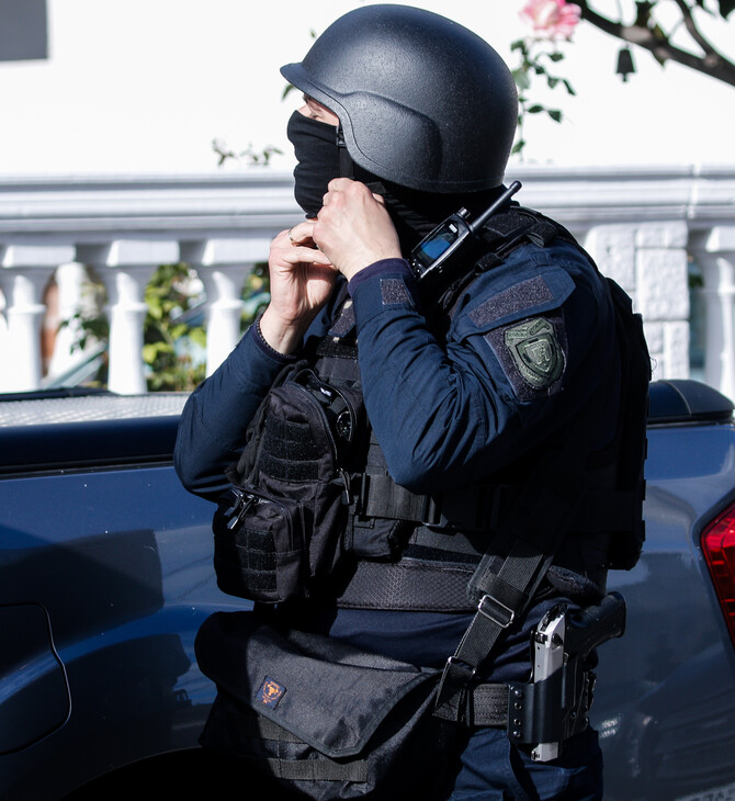 Επέμβαση της ΕΚΑΜ για την απομάκρυνση 56χρονου από καμπαναριό στο Αιγάλεω 