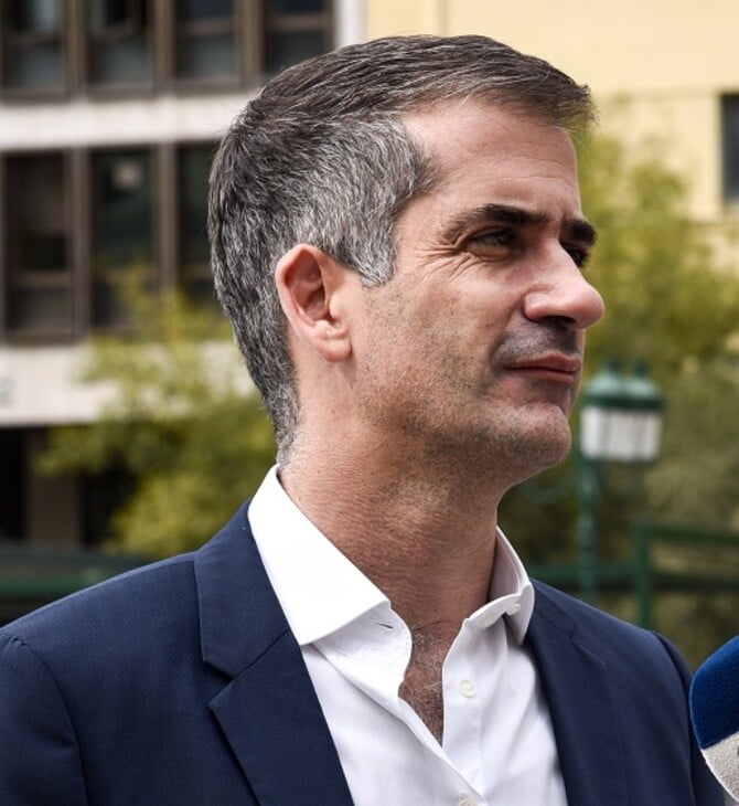 Μπακογιάννης: "Πέρασμα" στην πρόοδο ο πρώτος γάμος ομόφυλου ζευγαριού στο Δημαρχείο της Αθήνας