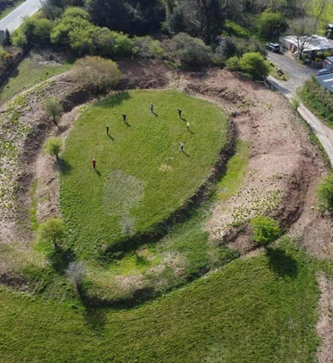 Σπάνιος πέτρινος κύκλος εντοπίστηκε σε προϊστορικό τελετουργικό χώρο στην Κορνουάλη