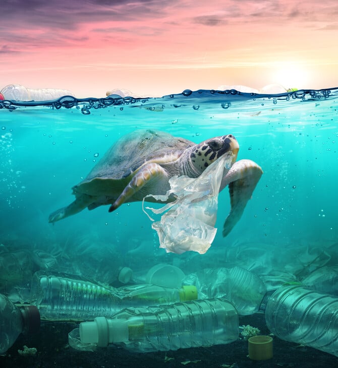 End plastic waste: Η adidas στέλνει ένα ηχηρό μήνυα για την πλαστική ρύπανση