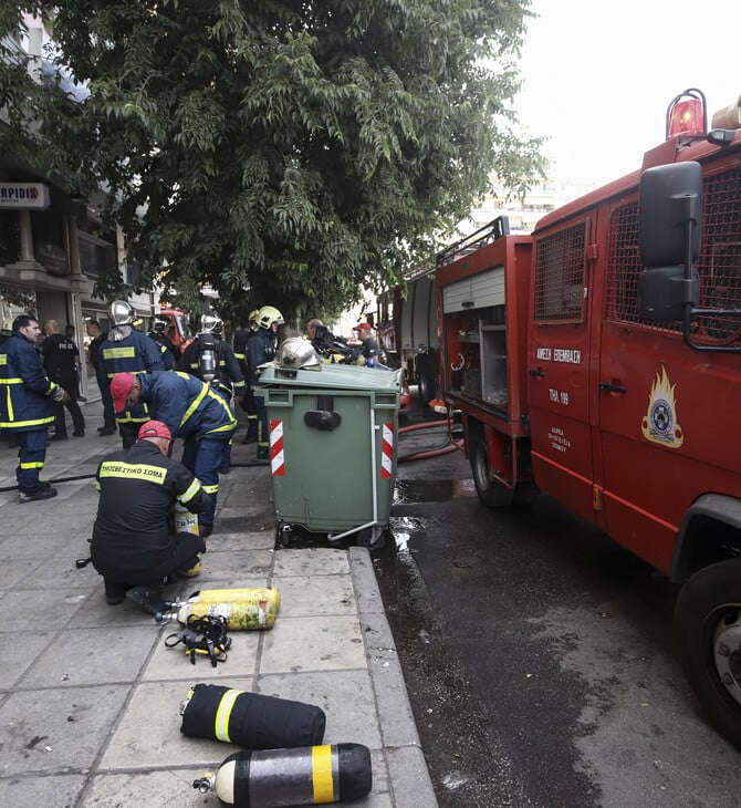 Φωτιά στη Θεσσαλονίκη: Στο νοσοκομείο δύο αγόρια 4 και 12 ετών