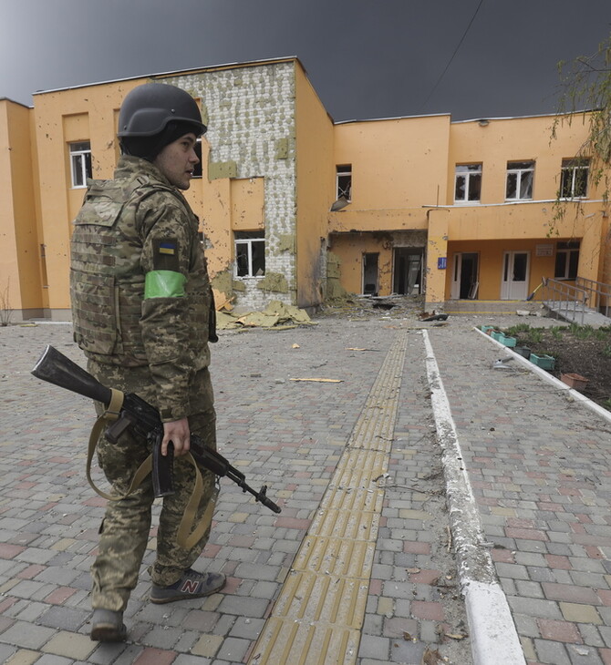 Russia calls on Ukrainian fighters to lay down their arms in Severodonetsk