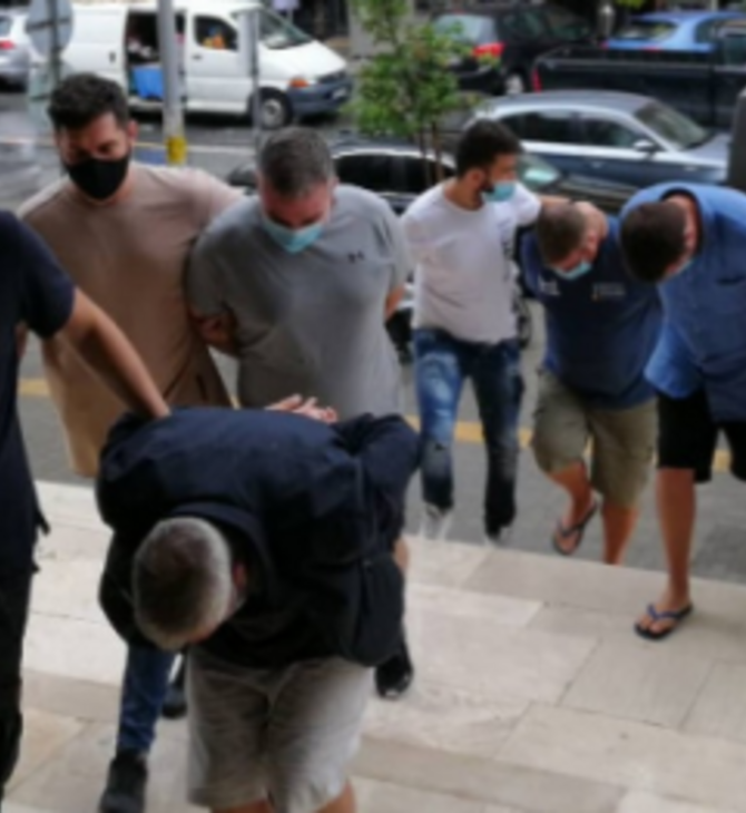 Θεσσαλονίκη- 300 κιλά κοκαΐνης: Σιγή ιχθύος τήρησαν στην απολογία οι τέσσερις κατηγορούμενοι 