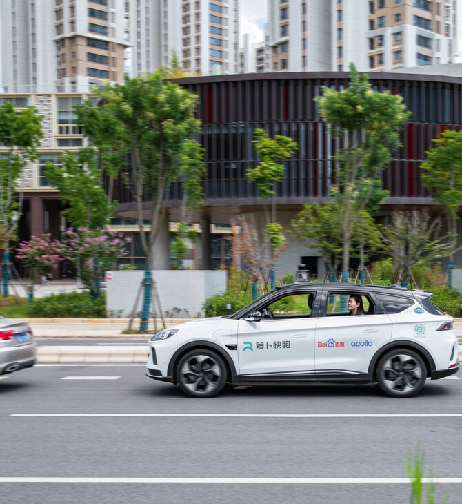 Ρομποταξί χωρίς οδηγό θα κυκλοφορούν σε δρόμους της Κίνας - «Στιγμή ισάξια με την προσσελήνωση»