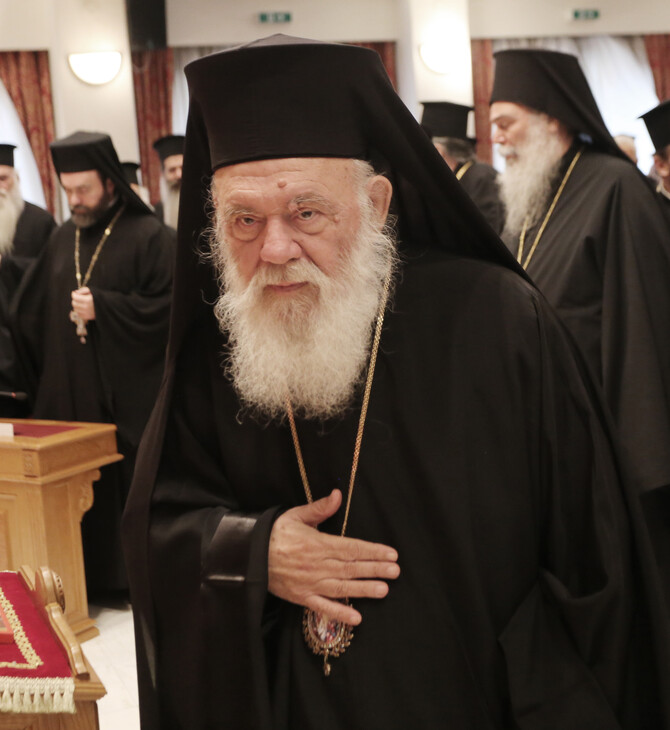 Η Ιερά Σύνοδος ζητά να κάνουν κήρυγμα για «την αποφυγή των αμβλώσεων» στις εκκλησίες