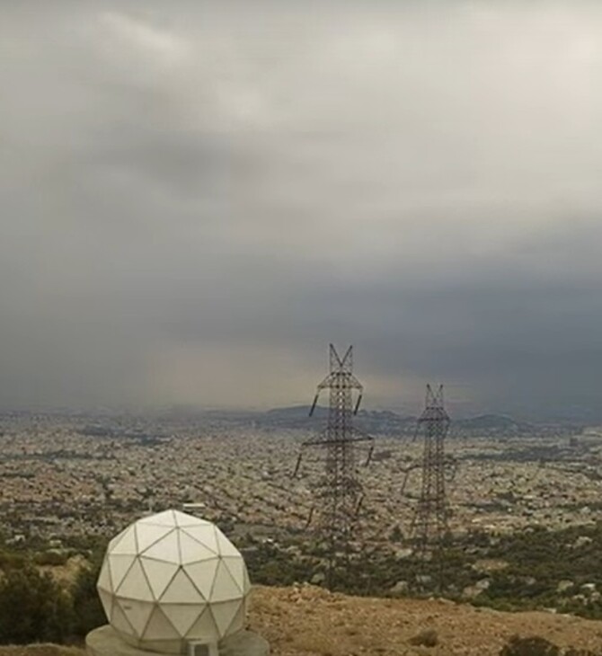 Timelapse βίντεο με την σημερινή μπόρα στην Αττική- Πάνω από 700 κεραυνοί