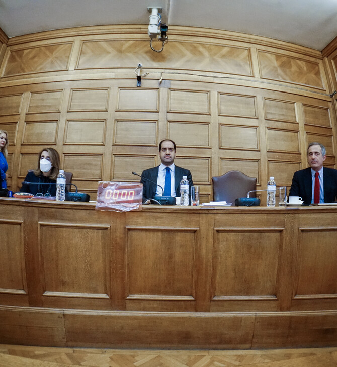 Πρώην διοικητής ΕΥΠ: «Καμία επισύνδεση πολιτικού δεν είναι νόμιμη»
