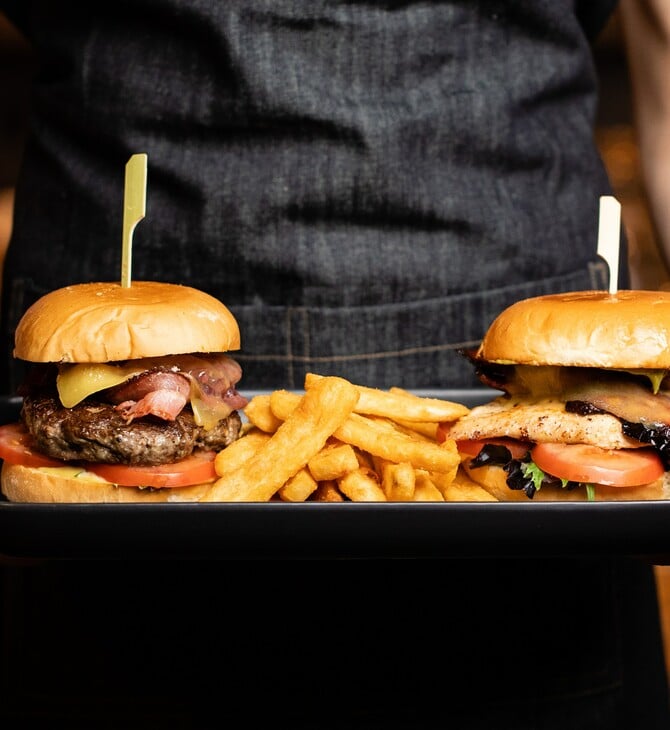 Η Ολυμπιάδα των burger επιστρέφει στην Αθήνα με κορυφαίο μουσικό line-up