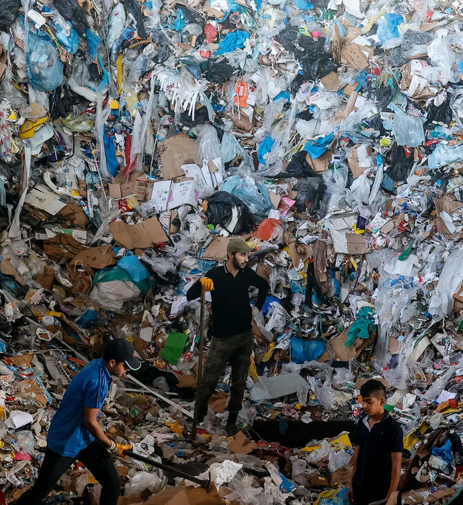 Παιδιά 9 ετών αρρωσταίνουν από την εργασία τους σε εγκαταστάσεις ανακύκλωσης πλαστικού στην Τουρκία