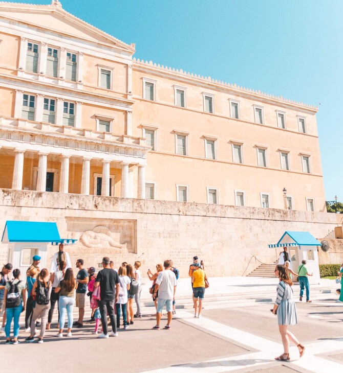 Καλοκαιρινός Οκτώβριος: Η θερμοκρασία ξεπέρασε τους 37 βαθμούς- Βροχές από αύριο
