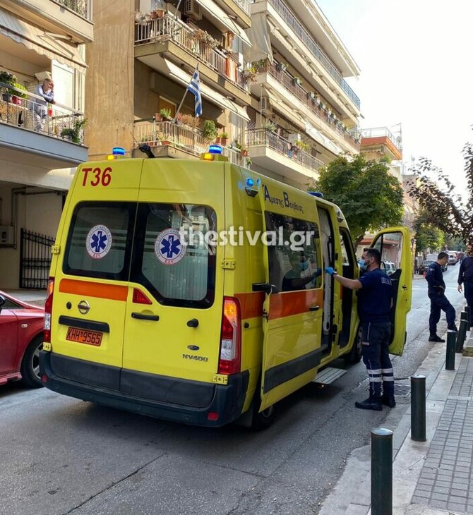 Θεσσαλονίκη: 24χρονη πήδηξε από το μπαλκόνι διαμερίσματος του 2ου ορόφου 