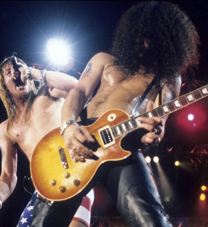 Οι Guns N’ Roses κυκλοφόρησαν την νέα εκδοχή του κλασικού «November Rain»