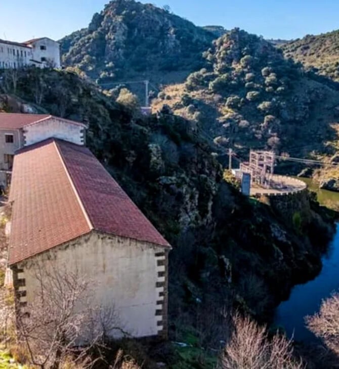 Πωλείται ισπανικό χωριό έναντι 260.000 ευρώ
