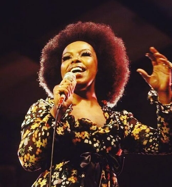 Η Roberta Flack πάσχει από ALS και είναι αδύνατο πλέον να τραγουδήσει 
