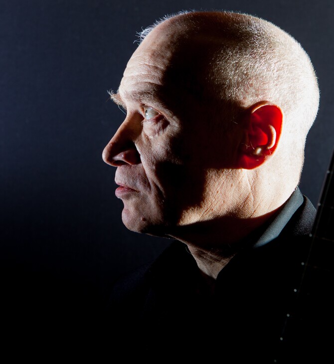 Πέθανε ο Wilko Johnson, κιθαρίστας των Dr.Feelgood και εμβληματική μορφή της βρετανικής πανκ