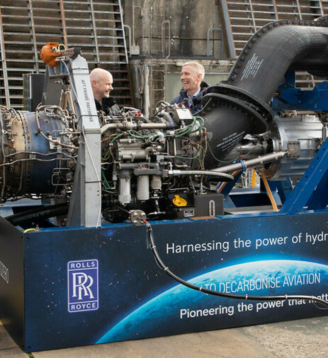 Κομβική στιγμή για τις αερομεταφορές-Η Rolls Royce λειτούργησε κινητήρα αεροσκάφους με υδρογόνο