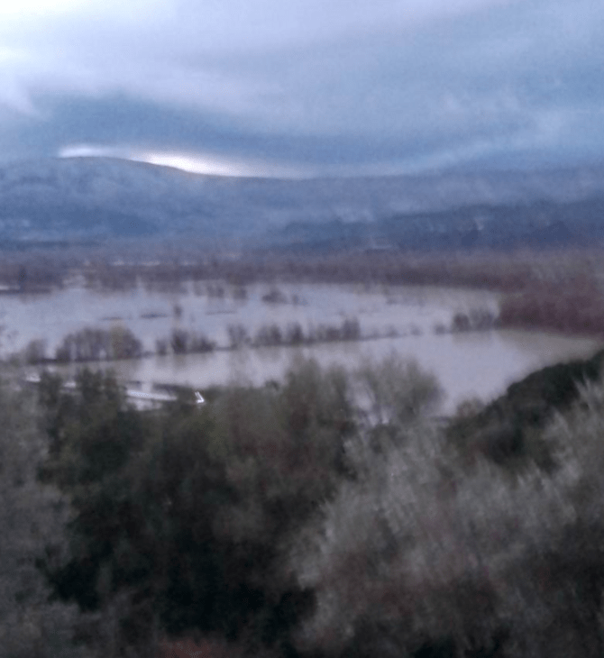 Θεσπρωτία: Υπερχείλισε ποταμός, 15.000 στρέμματα έγιναν «λίμνη»- Αποκλεισμένοι τρεις οικισμοί