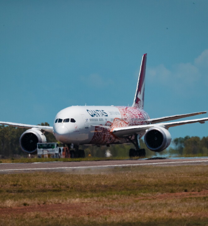 Πτήση-θρίλερ στην Αυστραλία: Εξέπεμψε σήμα κινδύνου λόγω βλάβης στον κινητήρα