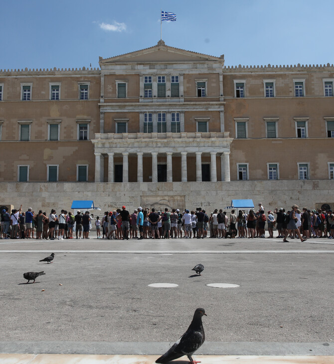 Δημοσκόπηση RASS: Προβάδισμα ΝΔ και εξακομματική Βουλή - Τι λένε οι πολίτες για οικονομία και καλάθι νοικοκυριού 