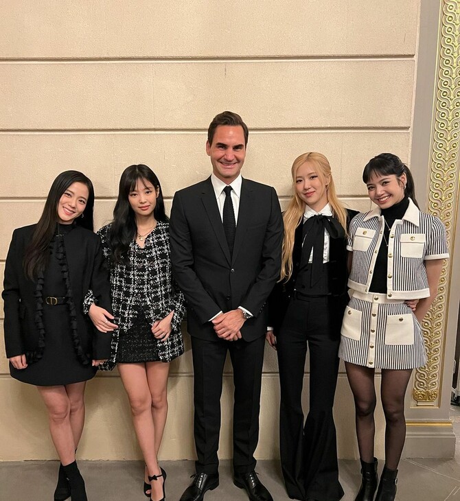 Η φωτογραφία του Φέντερερ με τις Blackpink ξεπέρασε το 1 εκατ. likes - «Το απόλυτο IG ποστ»