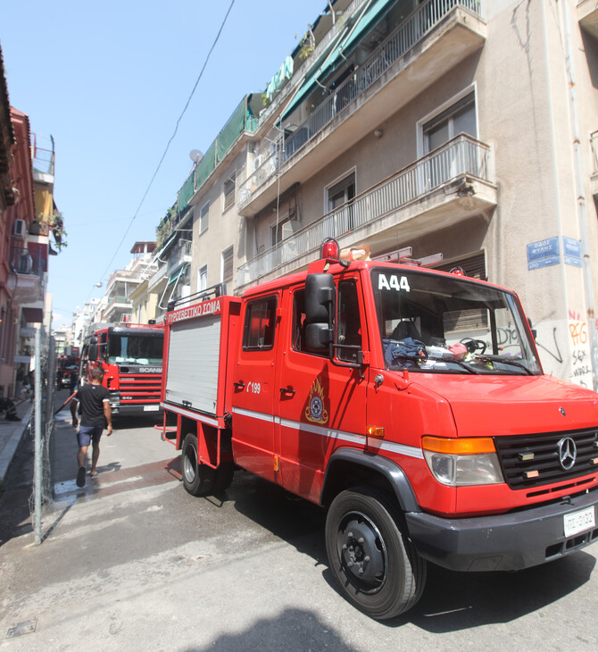 Έκρηξη εμπρηστικού μηχανισμού σε πολυκατοικία στο κέντρο της Αθήνας