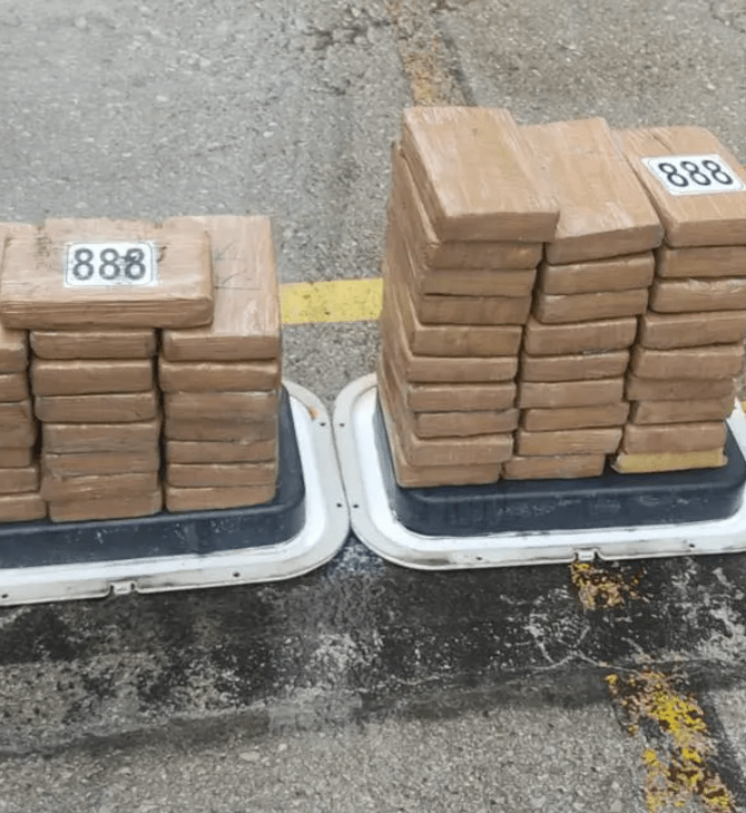 Πειραιάς: Βρήκαν 57 κιλά κοκαΐνης σε κοντέινερ από το Εκουαδόρ 