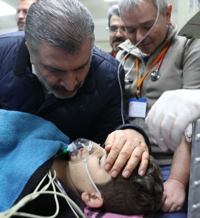 Τουρκία: 12χρονος ανασύρθηκε ζωντανός δέκα ημέρες μετά τον σεισμό 