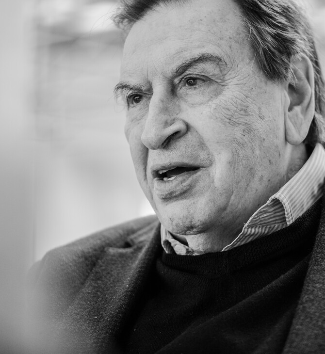 Ο Λάμπης Τσιριγωτάκης αποκαλύπτει τα άγνωστα παρασκήνια μιας εποχής