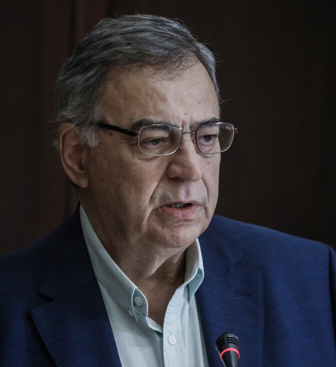 Νίκος Χριστοδουλάκης: «Έχουμε μπροστά μας έναν αφελληνισμό της ελληνικής οικονομίας τον οποίο ηλιθίως χρηματοδοτούμε οι ίδιοι»