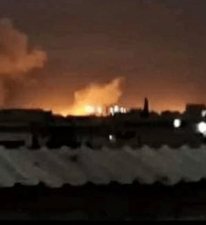 Αεροπορική επίθεση του Ισραήλ στο αεροδρόμιο του Χαλεπίου όπου μεταφέρεται η ανθρωπιστική βοήθεια για την Συρία 