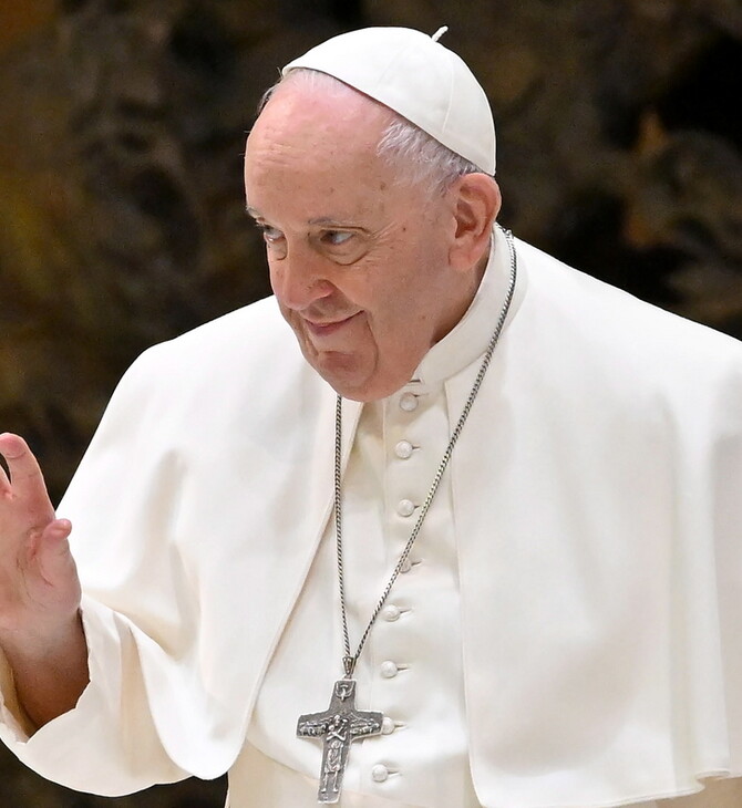 Πάπας Φραγκίσκος: «Προσωρινός ο κανόνας της αγαμίας των κληρικών- Θα μπορούσε να αναθεωρηθεί»