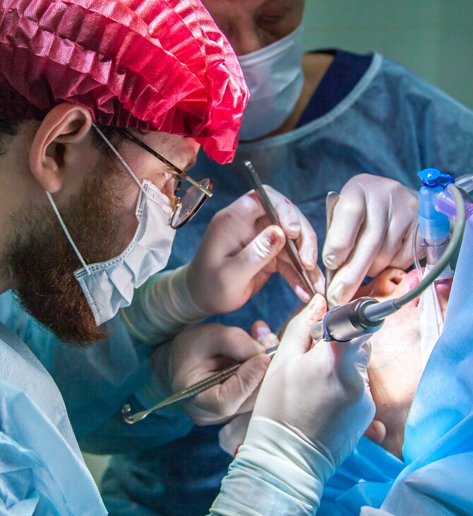 Ιταλία-Τυφλός ασθενής για πρώτη φορά είδε το φως του από το ένα μάτι με αυτομεταμόσχευση 