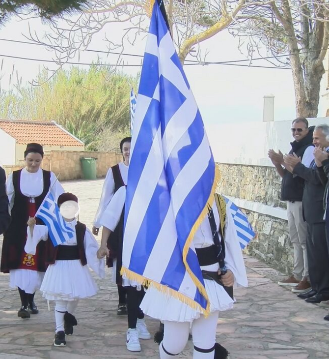 25η Μαρτίου: Δύο παιδιά παρέλασαν στη Γαύδο, τέσσερις μαθητές στην Ερεικούσα